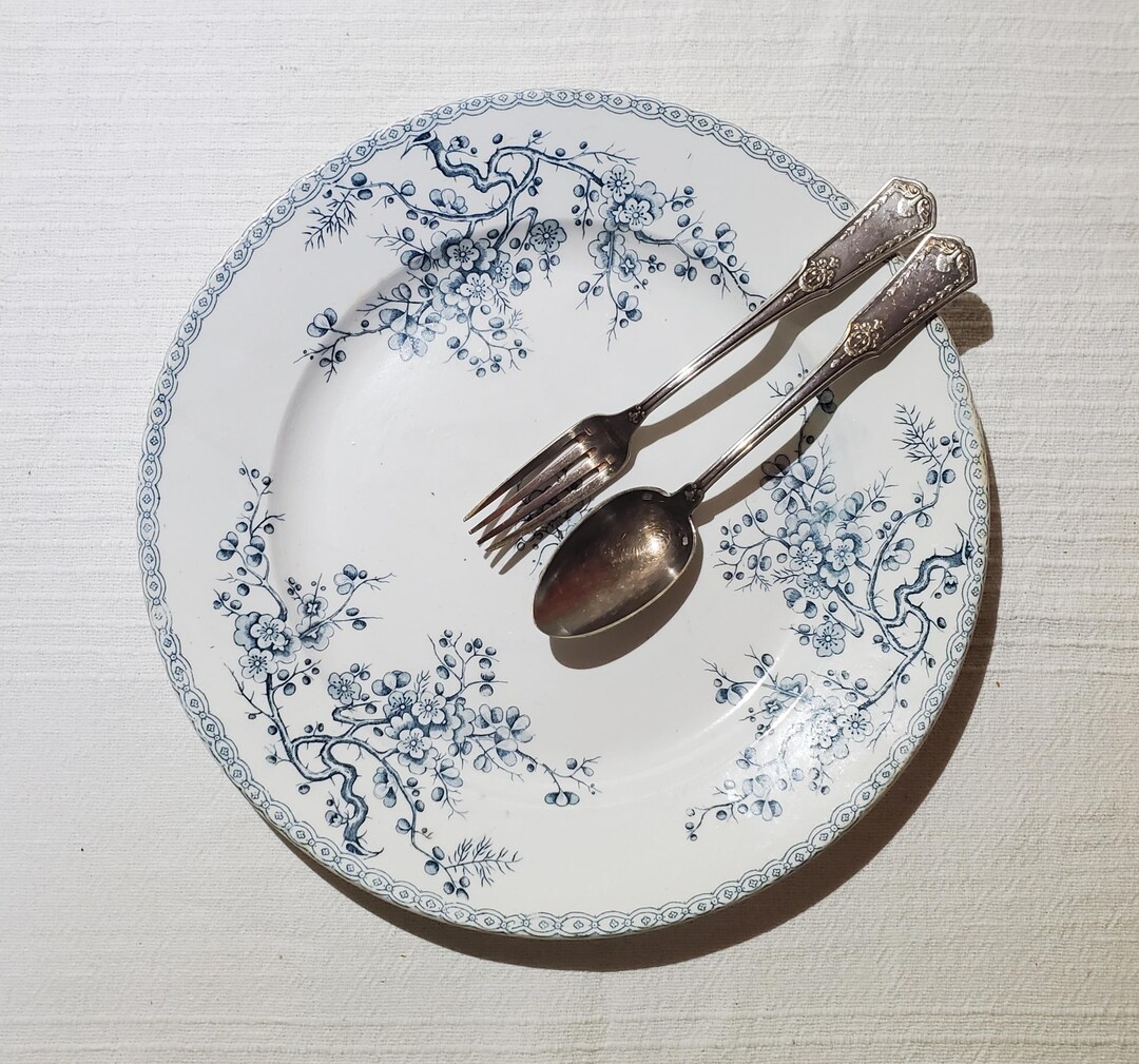 Serving Dish From the Gien Earthenware Factory, Fleurette Model ...