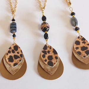 Achteruitkijkspiegelhanger "Leopard Drops", autodecoratie, geluksbrenger
