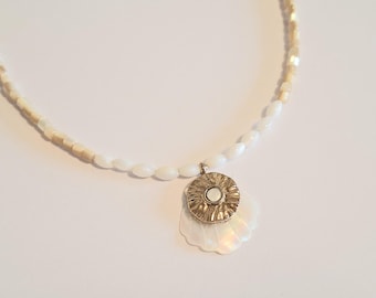 Necklace "Mother of Pearl Shell Sun", with gold-plated stainless steel