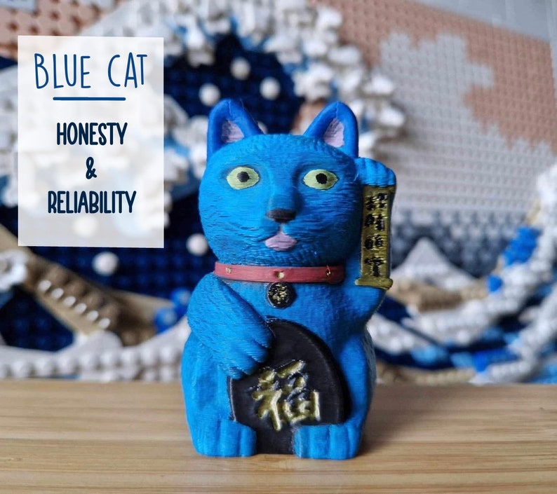 Japanese Lucky Cat Figurine Maneki Neko Fortune Cat Statue for