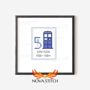 Fünfter Doktor (Tag 05) - 13 Doctors of Geekmas - Whovian Kreuzstich Ornament