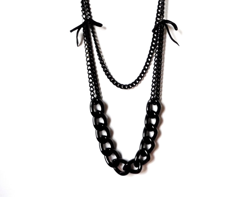 All Black thick long necklace Two Strand light weight bows Necklace Women/'s Black Necklace Chunky Gothic Black Chain necklace New Romantics