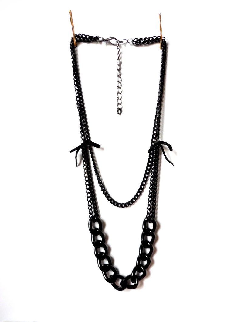 All Black thick long necklace Two Strand light weight bows Necklace Women/'s Black Necklace Chunky Gothic Black Chain necklace New Romantics