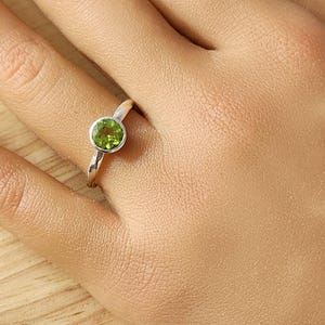 Gorgeous deep green oval cut genuine peridot minimalist ring 925 sterling silver, August birthstone Size #4 #5 #6  #7 #8 #9 dainty ring