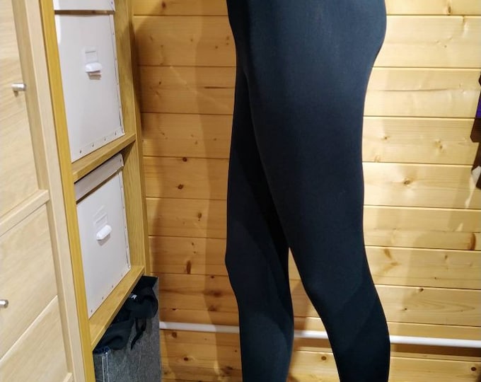 BLACK Ladies Lycra Skating Leggings - Under Heel - Over Boot - Sports Activewear made in Cornwall by Roaring Mouse