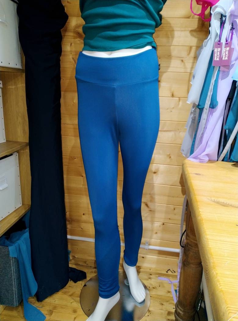 PEACOCK BLUE Fleece-lined Ladies Lycra Skating Leggings - Under Heel - Over  Boot - Sports Activewear made in Cornwall by Roaring Mouse