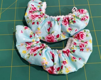 Ice Figure Skating Blade Soakers - Blue Retro Floral Print 100% cotton poplin - Terry Towelling - Handmade in Cornwall, UK by Roaring Mouse