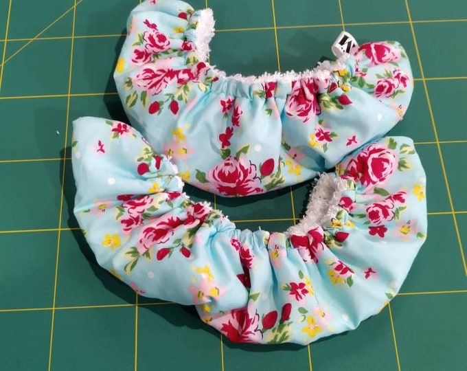 Ice Figure Skating Blade Soakers - Blue Retro Floral Print 100% cotton poplin - Terry Towelling - Handmade in Cornwall, UK by Roaring Mouse