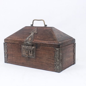 Antique Wooden Box Portable Storage Box Rosewood Jewellery Ornament Jewelry Box Vintage Trinket Rare Antique Collectible Decor Medicine Box