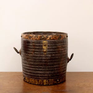 Antike Para Holzpflanzer Vintage Innendekor indische Kerala Kulturerbe dekoratives Gefäß Holztopf Schüssel Haus Wohnzimmer Gartendekor