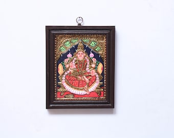 Pintura Tanjore de Mahalakshmi Lakshmi Devi, arte de Thanjavur, para pendurar na parede. Deusa hindu da riqueza, feita à mão com folha de ouro. Presente perfeito para casa ou templo. Decoração de parede.