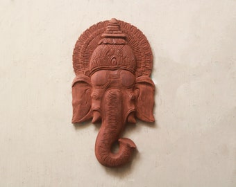 ガネーシャ神の木製壁掛け | 24インチの手彫りカヴァディスタイル