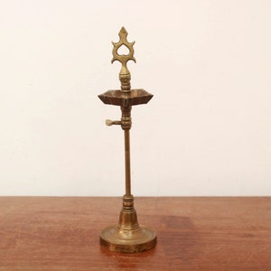 Antique Oil Lamp Brass Diya Height Adjustable Samai Chavi Vilakku Vintage Temple Home Decor Rare Collectibles Key Lamp Old Decorative Art