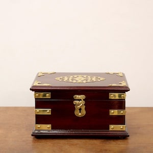 Wooden Keepsake Box with Lock Key Decorative Jewelry Box Trinket Storage Chest Vintage / Antique Style Anniversary Birthday Wedding Gift Box
