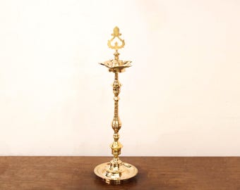 Oil Wick Lamp Kuthuvilakku Brass Diya Samai Mandir Temple Pooja Lamp Kuthu Vilakku Vintage Indian Home Garden Decor Gift Nilavilakku