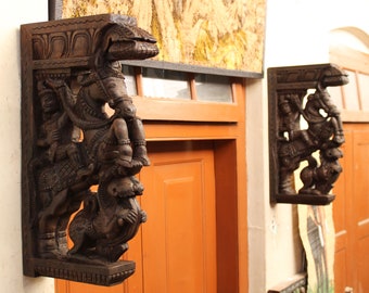 Vintage Style Architectural Wall Bracket Corbel Pair Wooden Horse Rider Statue Door Entrance Wall Hanging Antique Look Yali Dragon Sculpture