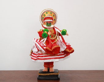 Kathakali Statue Dancing Doll Indian / Kerala Home Garden Living Room Decor Gift Vintage Antique Art Form Sculpture Corporate Gift Figurine