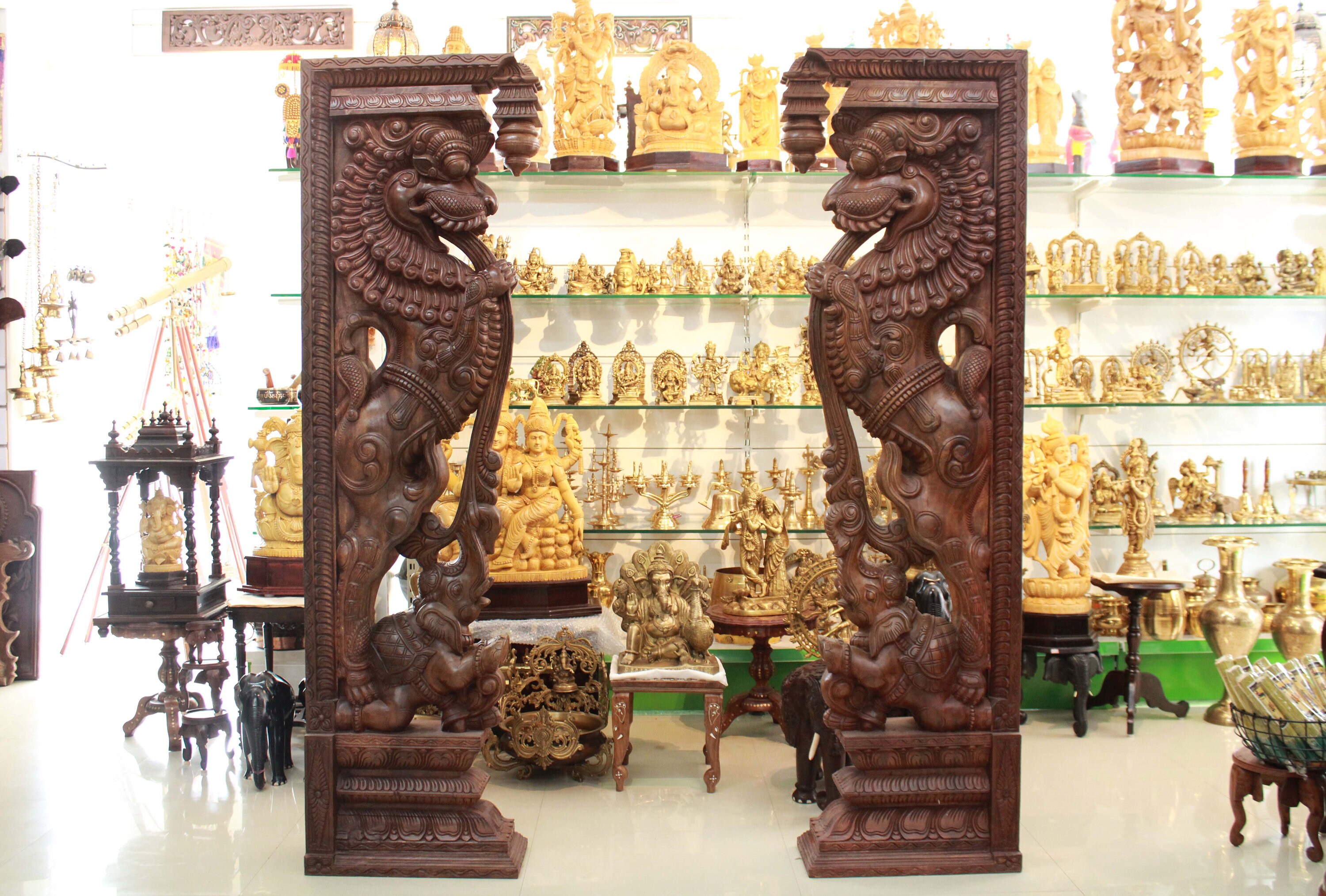 Yali Statue Big Wooden Corbel / Bracket Set of 2 Dragon Sculpture