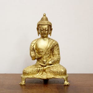 Buddha Statue Brass Meditating Buddha Sculpture Asian Home Decor Yoga Living Room Garden Shelf Vastu Interior Decorative Figurine Gift Idol