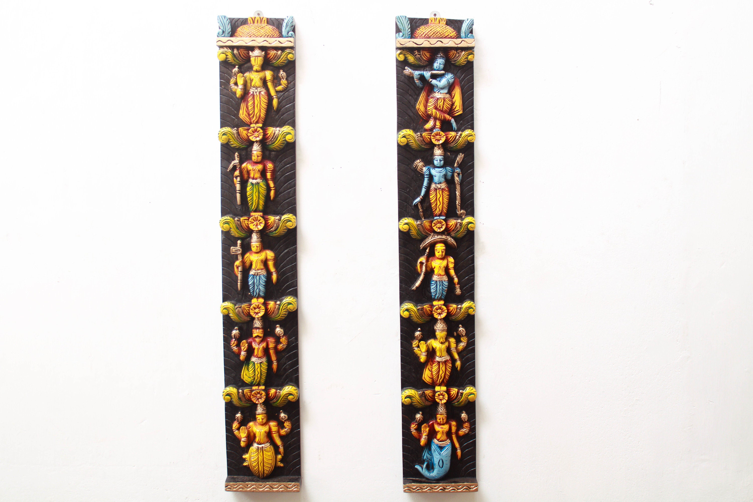 Hare Krishna Hare Rama the mahamantra plate on wood/ dimensions: 6 x 4.74  x 1.5 (in inches)