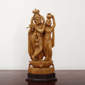 Radha Krishna Statue Wooden Hindu Home Decor Deity Wedding Gift Love Themed Hindu God Sculpture Radhakrishna Idol Living Room Garden Deco