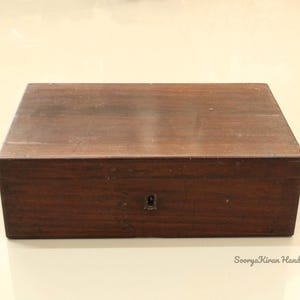 Antique Wooden Box Vintage Trunk Portable Suitcase Rare Collectible Rectangular Storage Box Ancient Heritage Old Retro Decorative Big Box