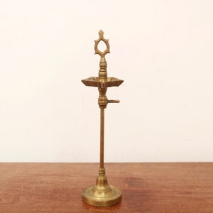 Antique Oil Lamp Brass Diya Height Adjustable Vintage Home Temple Decor Samai Chavi Vilakku Key Lamp Decorative Rare Collectibles Old Shade