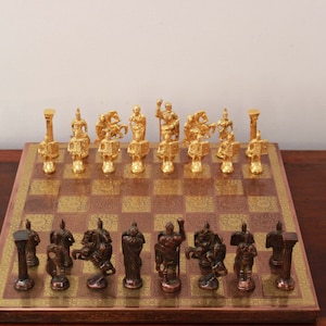 Chess Board Brass Coin Exclusive Royal Chess Table Portable Box Vintage / Antique / Retro Home Decor Birthday / Retirement Gift Chess Board