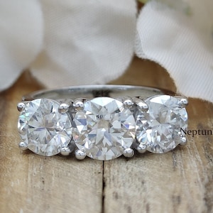 3-Stone Round Cut Moissanite Engagement Ring/ 4.60TCW Round Simulant Diamond 925 Silver Ring/ 14K Gold 3 Stone Ring Moissanite Wedding Ring