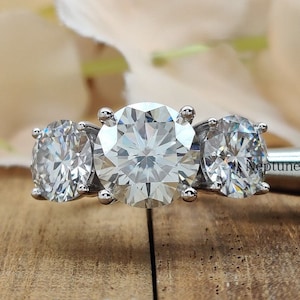 3-Stone Round Cut Silver CZ Engagement Ring / 14K White Gold Wedding Ring / 8 CT Round Moissanite Ring / 3 Stone Anniversary Gift For Her