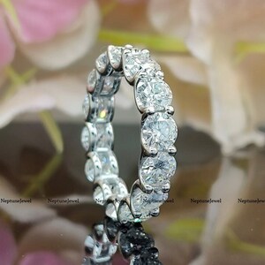 Amazing 14k White Gold 4.00MM Round Cut Moissanite Wedding Band/ 925 Silver Round Cut Simulated Diamond Engagement Ring Band/ Eternity Band