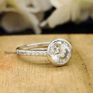 Excellent Round Cut 1.50CT Simulated Diamond Bezel Ring / 14K Solid Gold Moissanite Wedding Ring / Engagement Ring / Half Eternity Ring