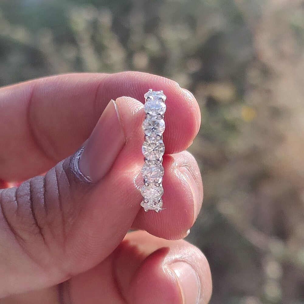 Fede Nuziale Uomo In Argento 925 Con Moissanite 2ct – Oro Bianco 14k Placcato – Taglia 10 - Foto 2