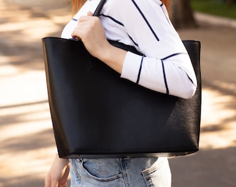 Structured Leather bag. Black oversized Tote, with Laptop-Friendly Design. Handmade