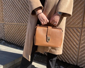 Leather doctor bag, shoulder bag, top handle bag, crossbody bag, Camel bag