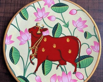 Pichwai Hand Painted Wooden Plates For Home Decoration Cow Painting