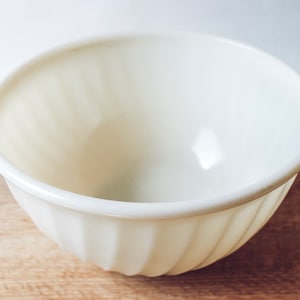 Anchor Hocking Fire King Off-White Swirl bowl.