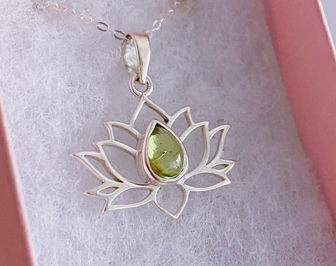 Peridot Sterling Silver Lotus Flower Crystal 18" Necklace / Reduces Jealousy, Stress, Irritation, Anger & Resentment / Encourages Positivity