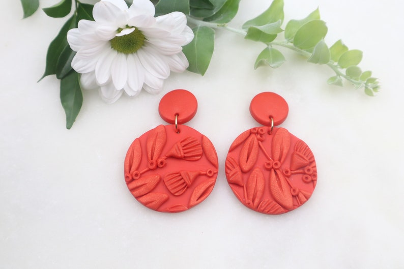Circles Statement Wattles Pattern Earrings