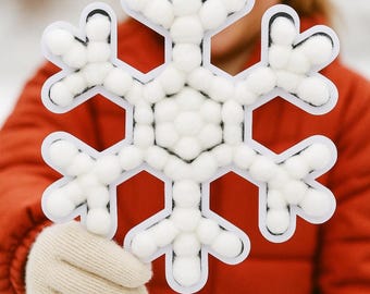 Plantilla para manualidades de copos de nieve con bolas de algodón / Actividad de invierno en el aula