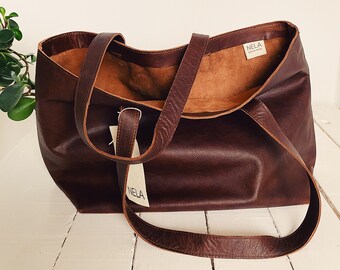 Spacious leather shopper