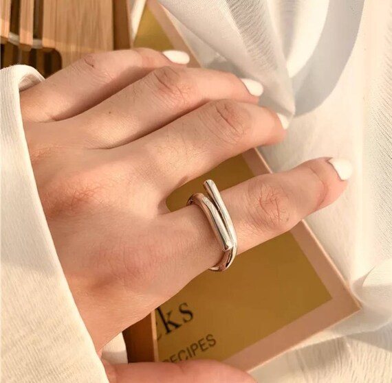 Jewellery Rings Midi Rings Stainless steel ring Minimalist Ring Simple Gold/Silver Ring Stackable Smooth Ring Gold or Silver Stackable Ring Band Stackable Ring 