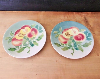 2 Decorative flat plates Saint Amand