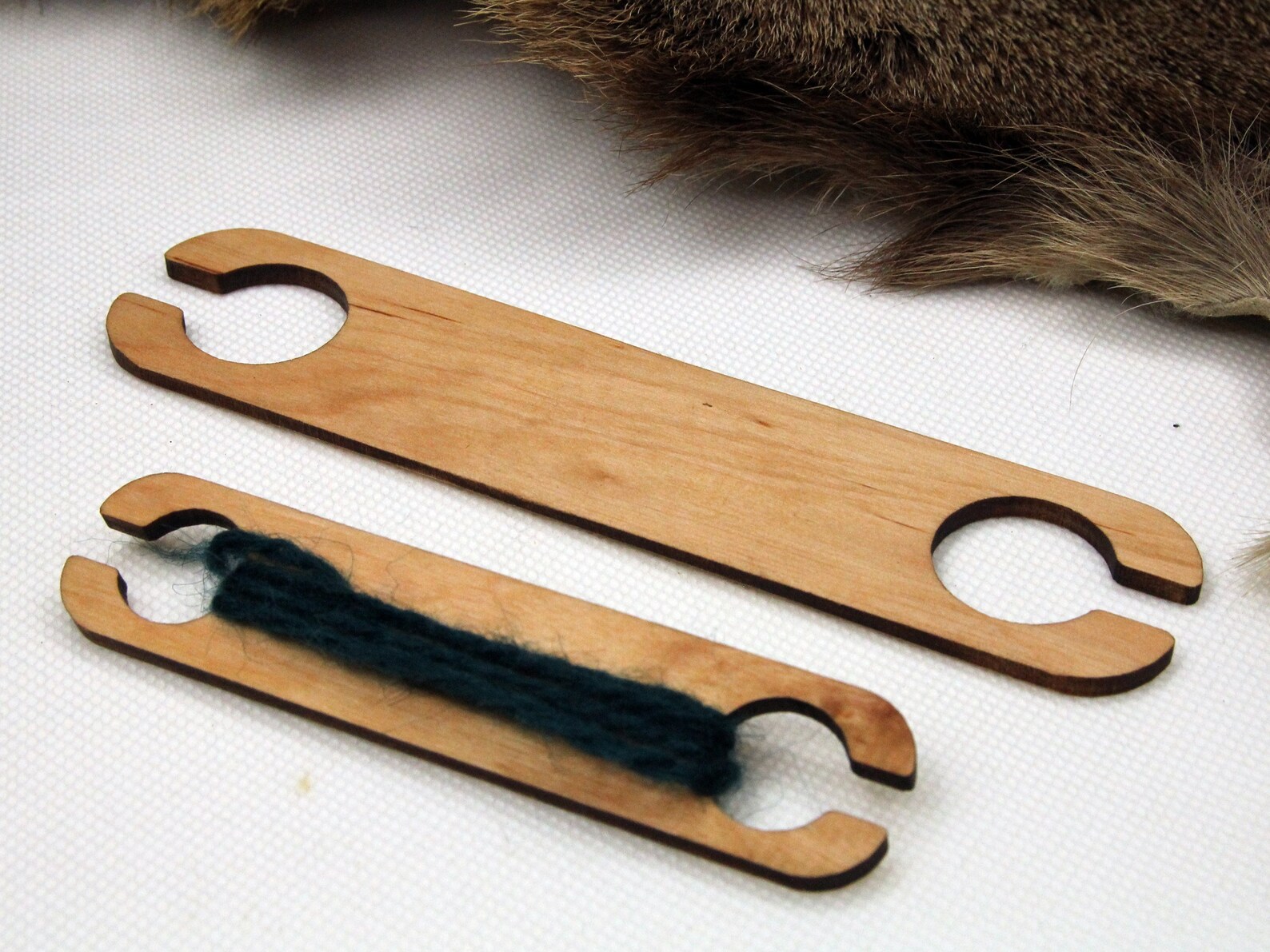 Classic weaving shuttle made in solid woodoptions good for Etsy
