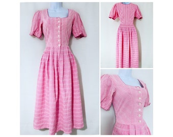 Soviet costume party Retro black and white women/'s smock Russian USSR milkmaid Wrapper with white neckband Vintage grandmother/'s dress