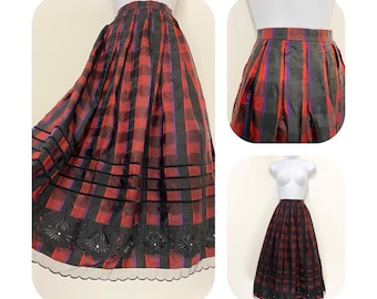 Vintage Skirt Size 10 Retro Red Black Purple Striped Check Midi Austrian Landhaus Tyrol Sheer Flower Rayon Lined Scalloped Heller Tracht M5