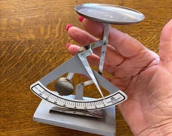 Balanza de joyería vintage de un pennyweight - Herramienta para pesar metales preciosos de la década de 1940 - Decoración de oficina vintage
