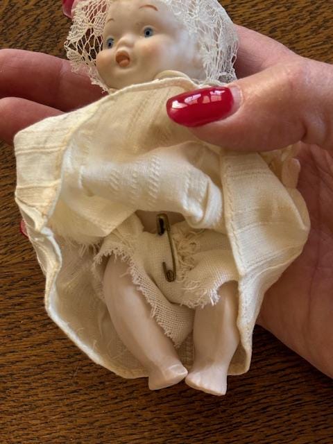 * antique baby doll ୨୧ * 小さな陶器製 の女の子 Antique Porcelain Doll Baby - Antique Small Bisque Baby Doll