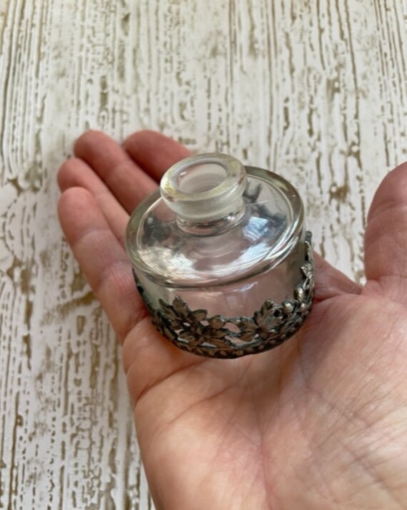 Vintage Perfume Bottle - Glass Empty Perfume Bottl