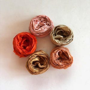 5 Farben Sari Seide Sampler - Recyceltes Sari Seidenband - 5 Warme Farben, je 2 Meter, insgesamt 10 Meter, Scrapbooking Band